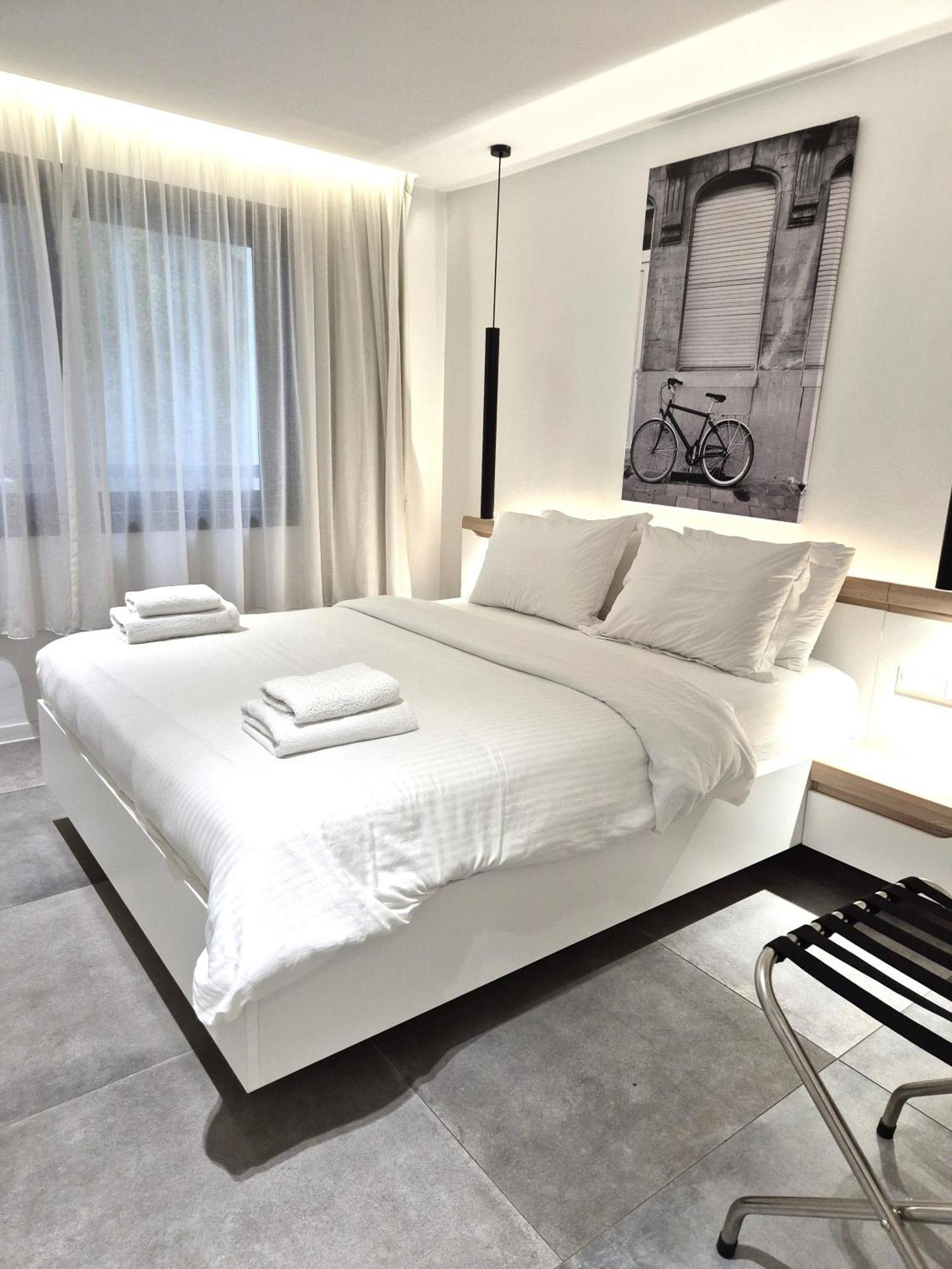 The Dazzling Glimpse Acropolis Suites Atény Exteriér fotografie